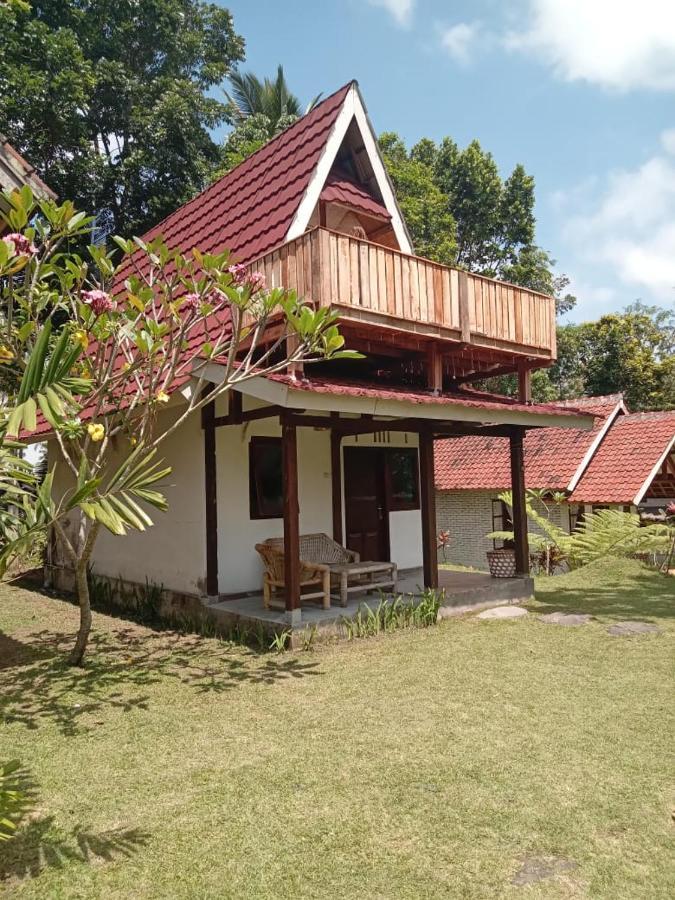 Hakiki Inn Bungalows Tetebatu Exterior photo